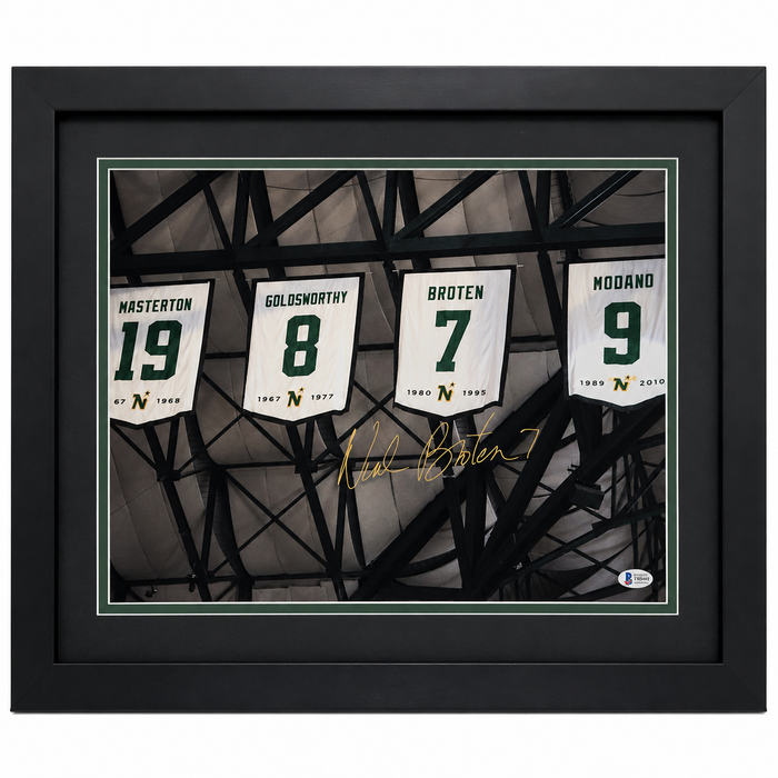 Neal Broten 'North Stars Banner' Signed & Professionally Framed 16x20 Photo