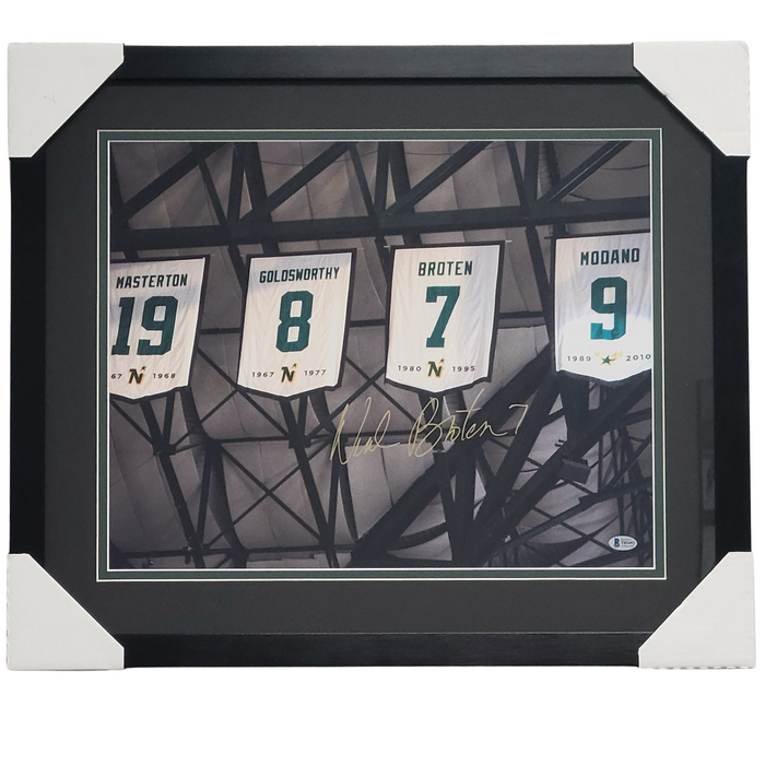 Neal Broten 'North Stars Banner' Signed & Professionally Framed 16x20 Photo