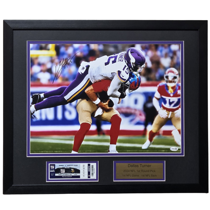 Dallas Turner Signed & Professionally Framed 16x20 Photo #1
