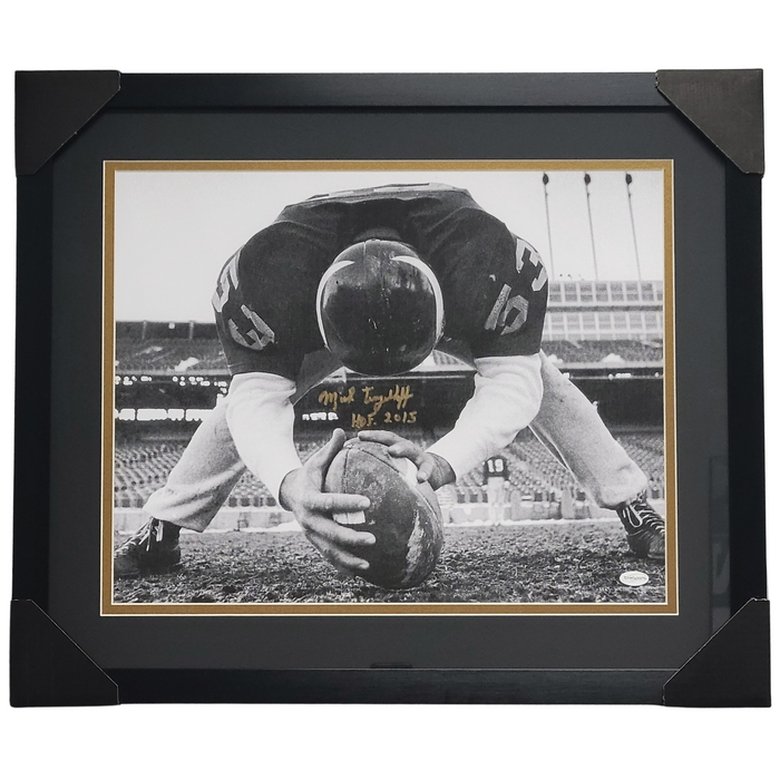 Mick Tingelhoff B&W Signed & Professionally Framed 16x20 Photo