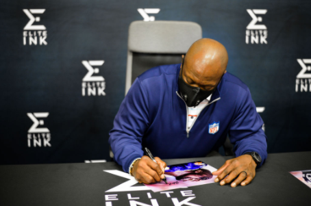John Randle Signed Yelling 11x14 Photo w/ 'HOF 10'