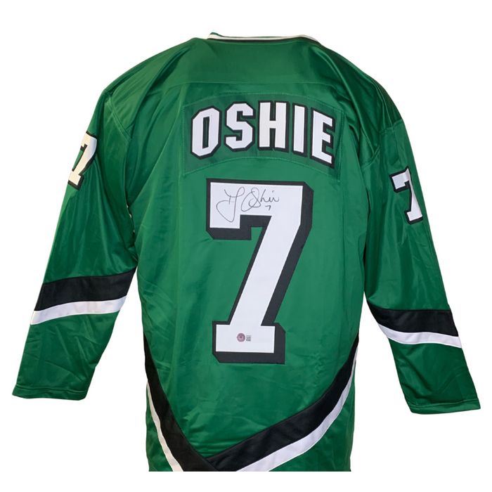 TJ Oshie Signed Custom Green College Hockey Jersey Universal Sports Auctions