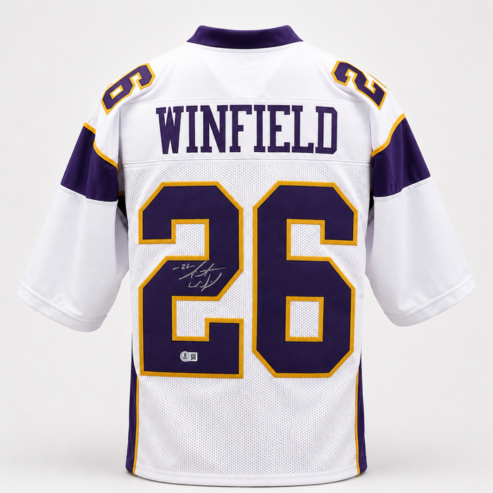 Antoine Winfield Signed White Player Football Jersey